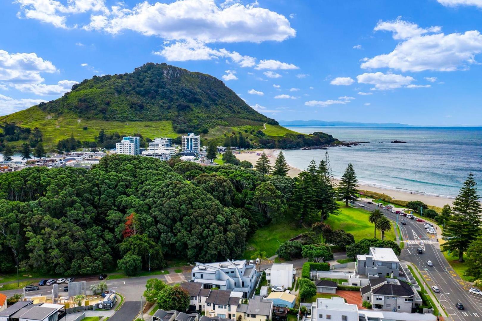 Pacific Escape - Downtown, Beach & Sea Views Mount Maunganui Esterno foto