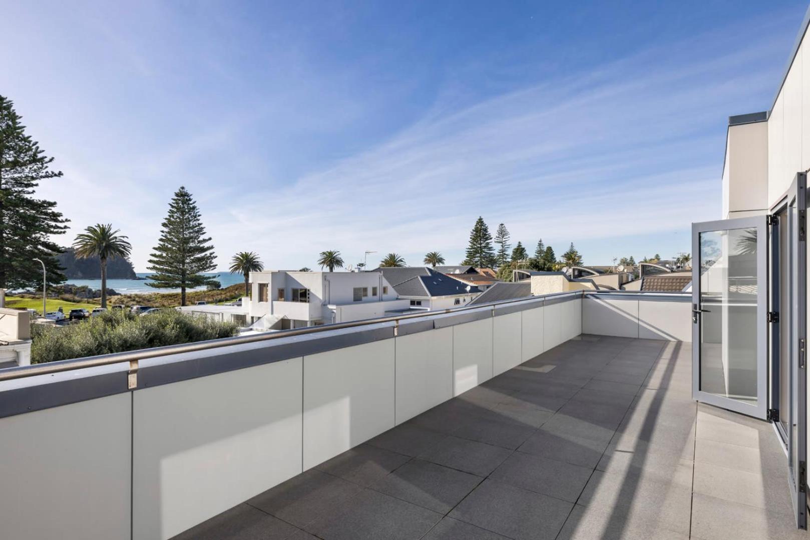Pacific Escape - Downtown, Beach & Sea Views Mount Maunganui Esterno foto