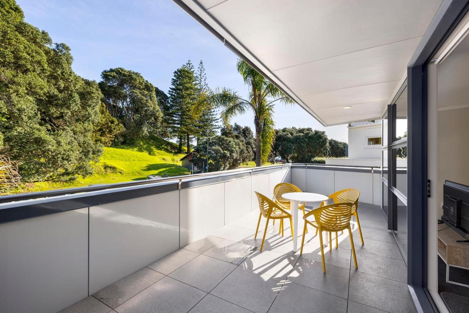 Pacific Escape - Downtown, Beach & Sea Views Mount Maunganui Esterno foto