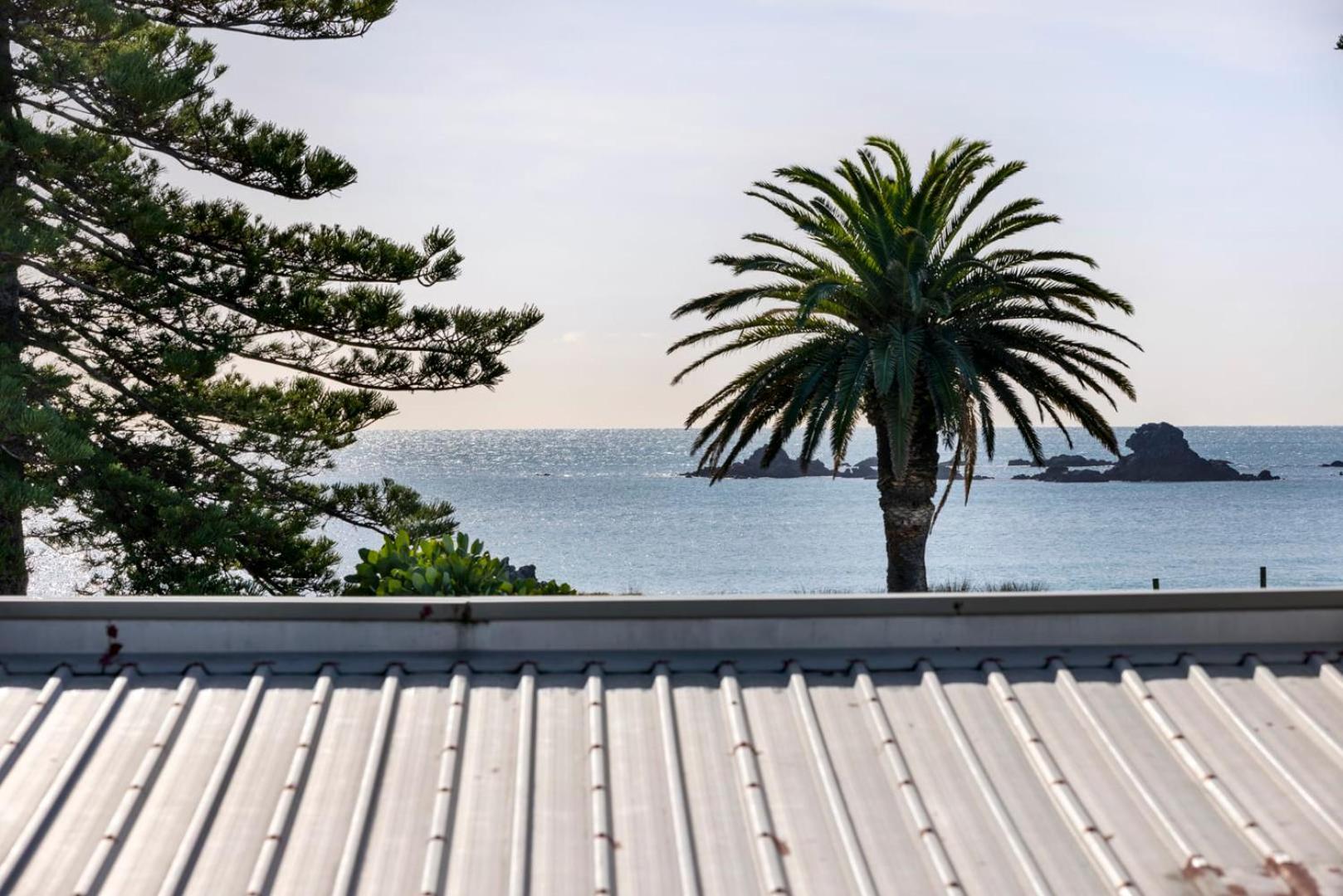 Pacific Escape - Downtown, Beach & Sea Views Mount Maunganui Esterno foto