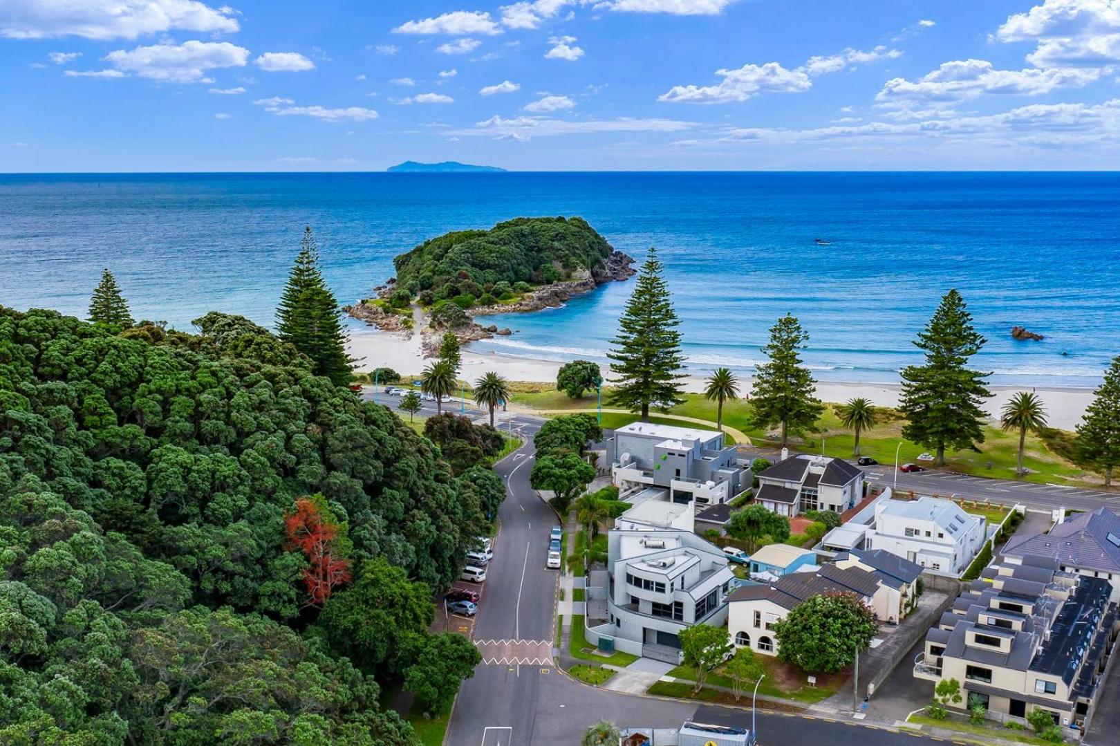 Pacific Escape - Downtown, Beach & Sea Views Mount Maunganui Esterno foto