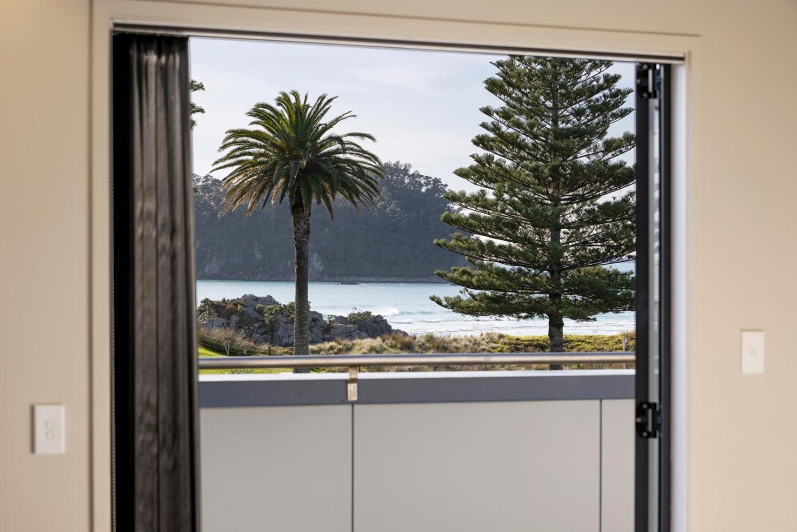 Pacific Escape - Downtown, Beach & Sea Views Mount Maunganui Esterno foto